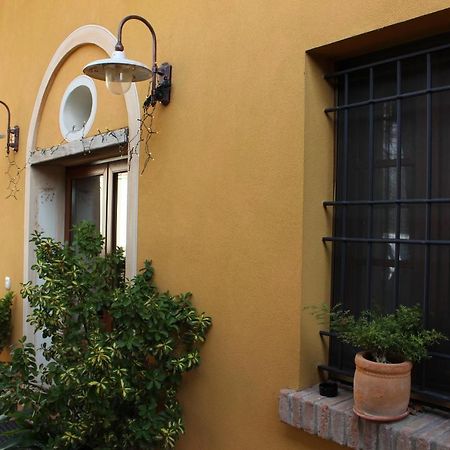 Agriturismo Podere Casino Mezzolara 外观 照片