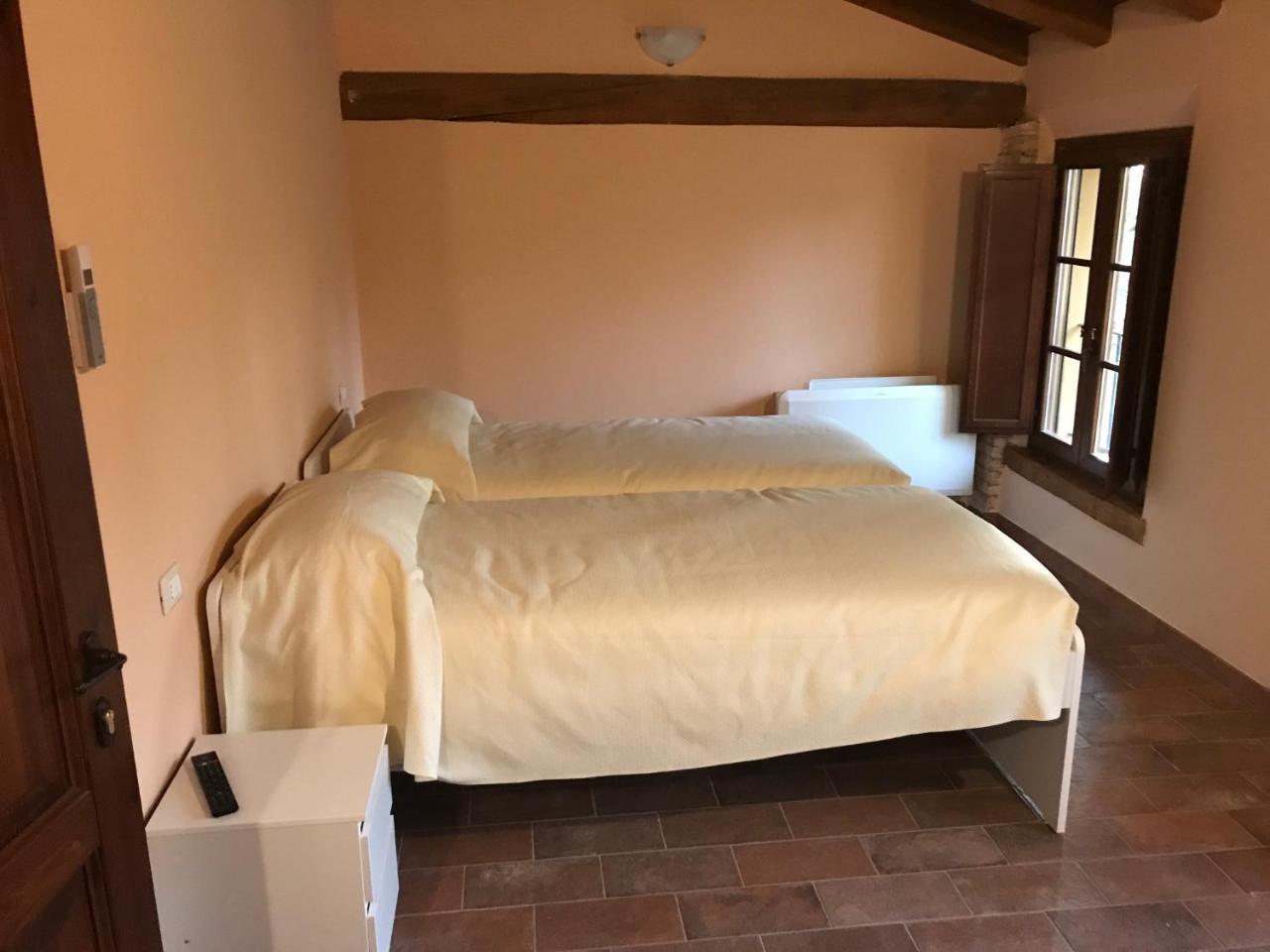 Agriturismo Podere Casino Mezzolara 客房 照片