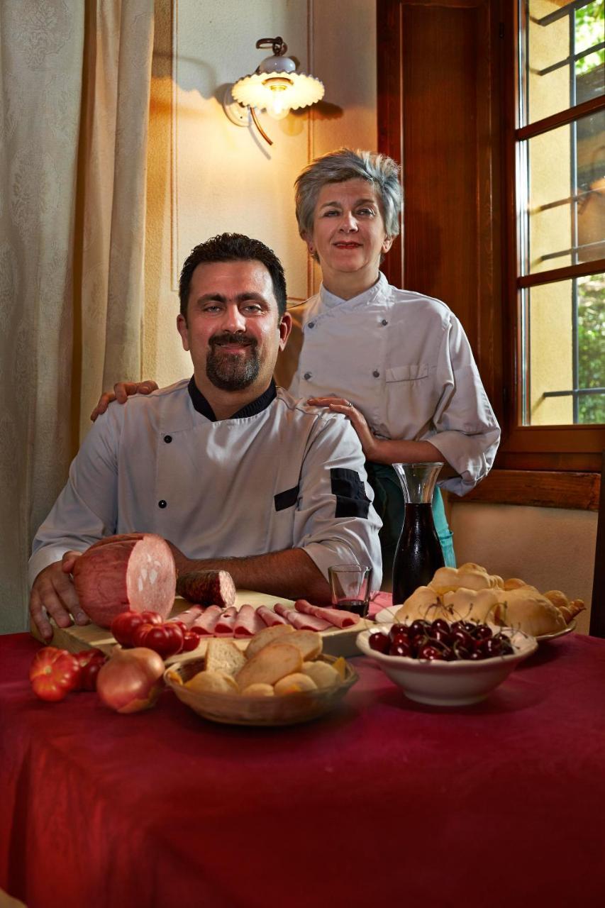 Agriturismo Podere Casino Mezzolara 外观 照片