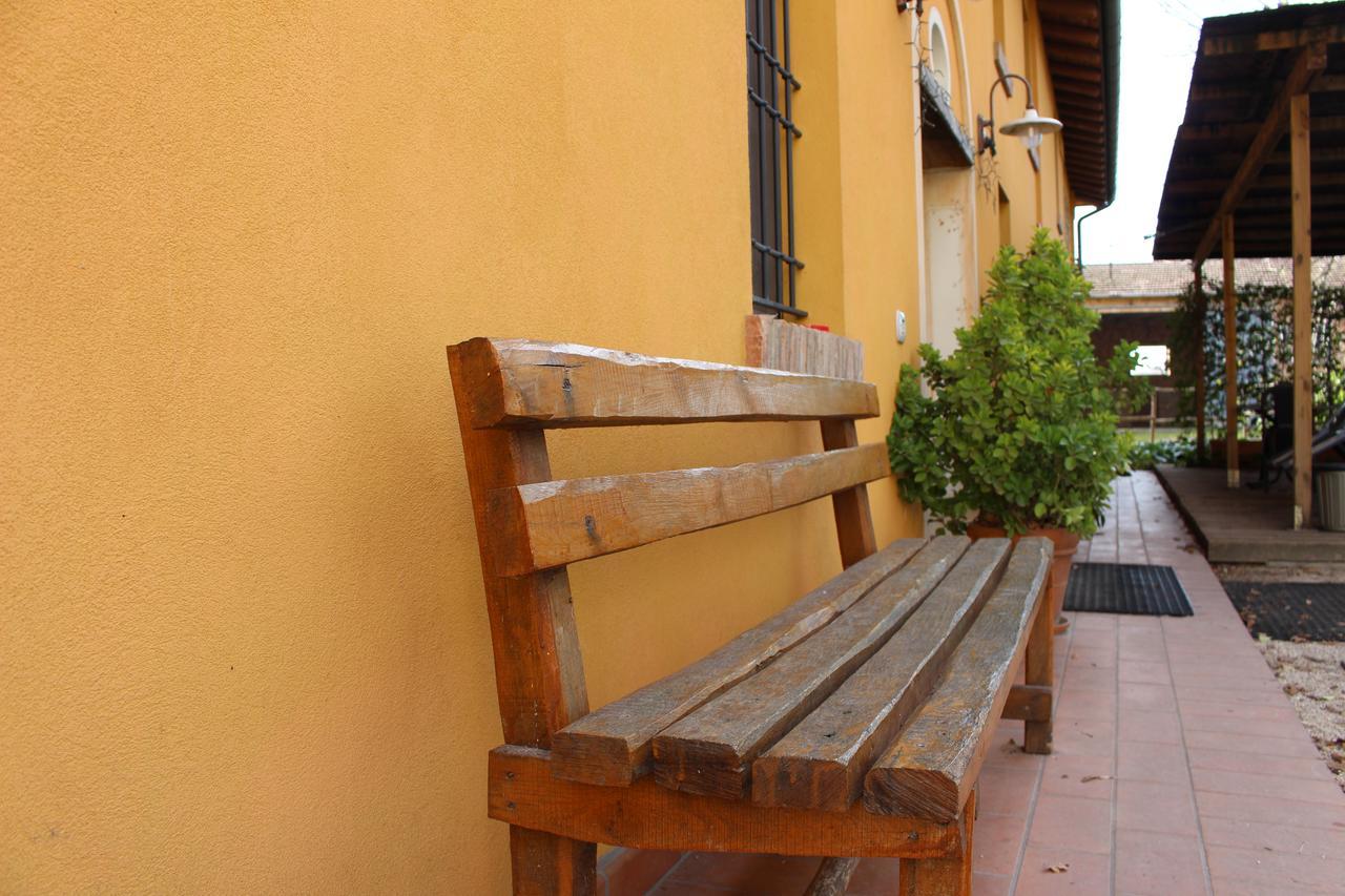 Agriturismo Podere Casino Mezzolara 外观 照片