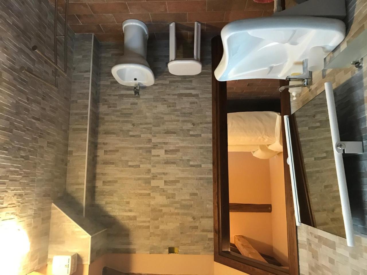 Agriturismo Podere Casino Mezzolara 外观 照片